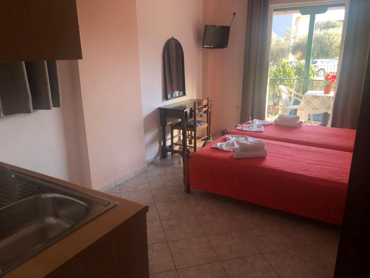 Zotos Studios Vasiliki  Luaran gambar